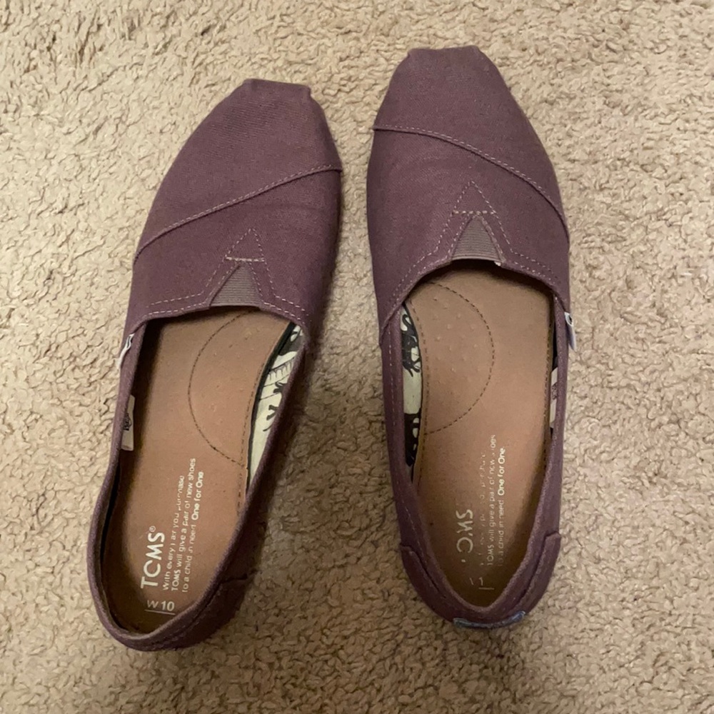 Gray Canvas Toms